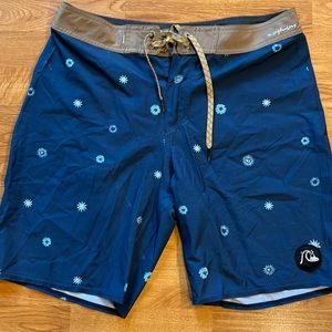 Quiksilver board shorts